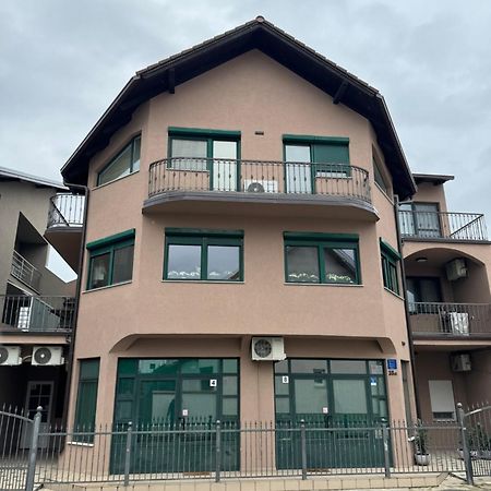 Rooms Fitea Osijek Zewnętrze zdjęcie