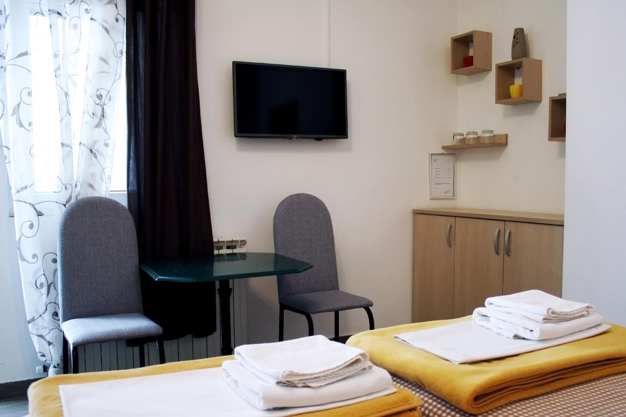 Rooms Fitea Osijek Zewnętrze zdjęcie