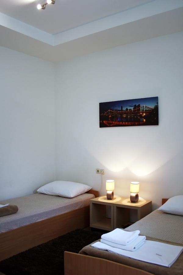 Rooms Fitea Osijek Zewnętrze zdjęcie